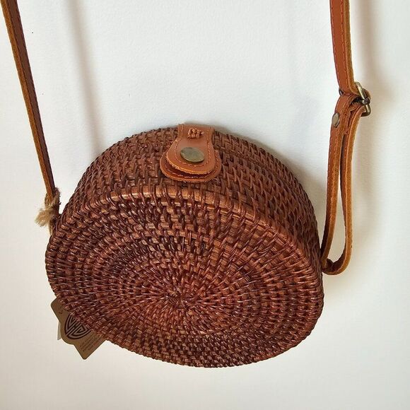 NWT RATTAN LEATHER MIX ROUND CROSSBODY BAG - Picture 6 of 10